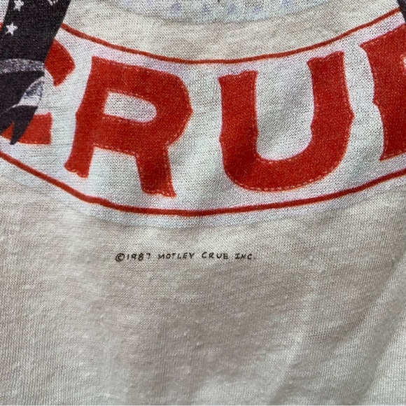 MOTLEY CRUE  T Shirt XL GIRLS GIRLS GIRLS Original 1987 Tour USA Signal VINTAGE - Picture 2 of 10